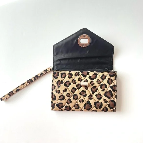 Vera Bradley Your Turn Smartphone Wristlet Leopard - Picture 4 of 5